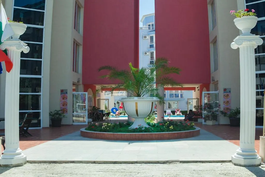 Mirena Rose Garden Family Studio Aparthotel Sunny Beach